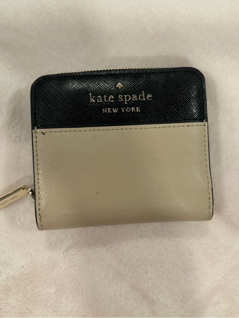 Kate Spade Staci New York Two-Tone Black And Cream Compact Wallet